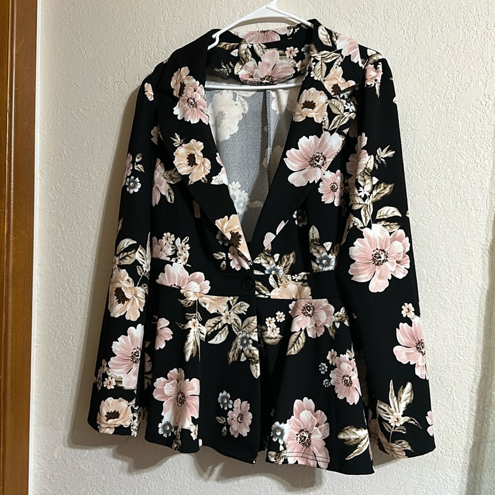 New! Light peplum jacket 3x